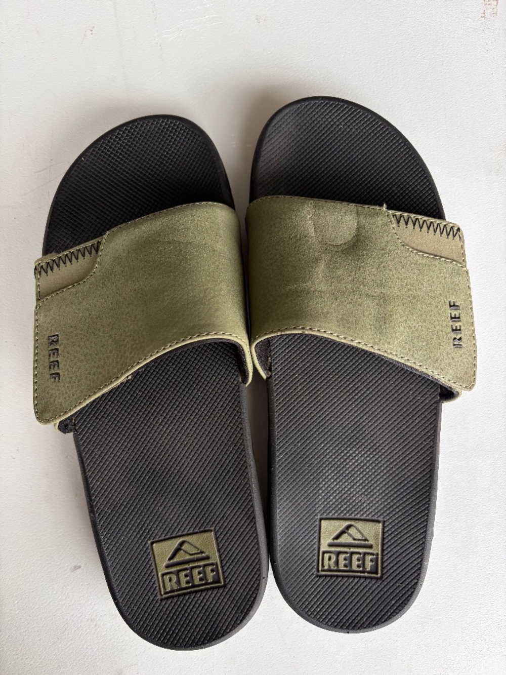 Reef slides size 7